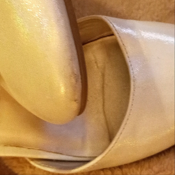 Children's Place Pearl White size 3 girls sandals. - Picture 2 of 7